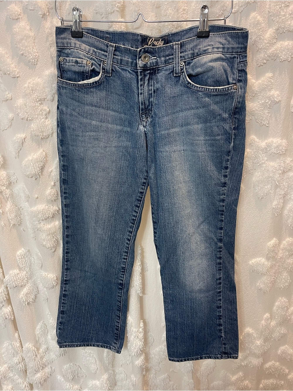 Vintage Lucky Brand blue low rise capri jeans